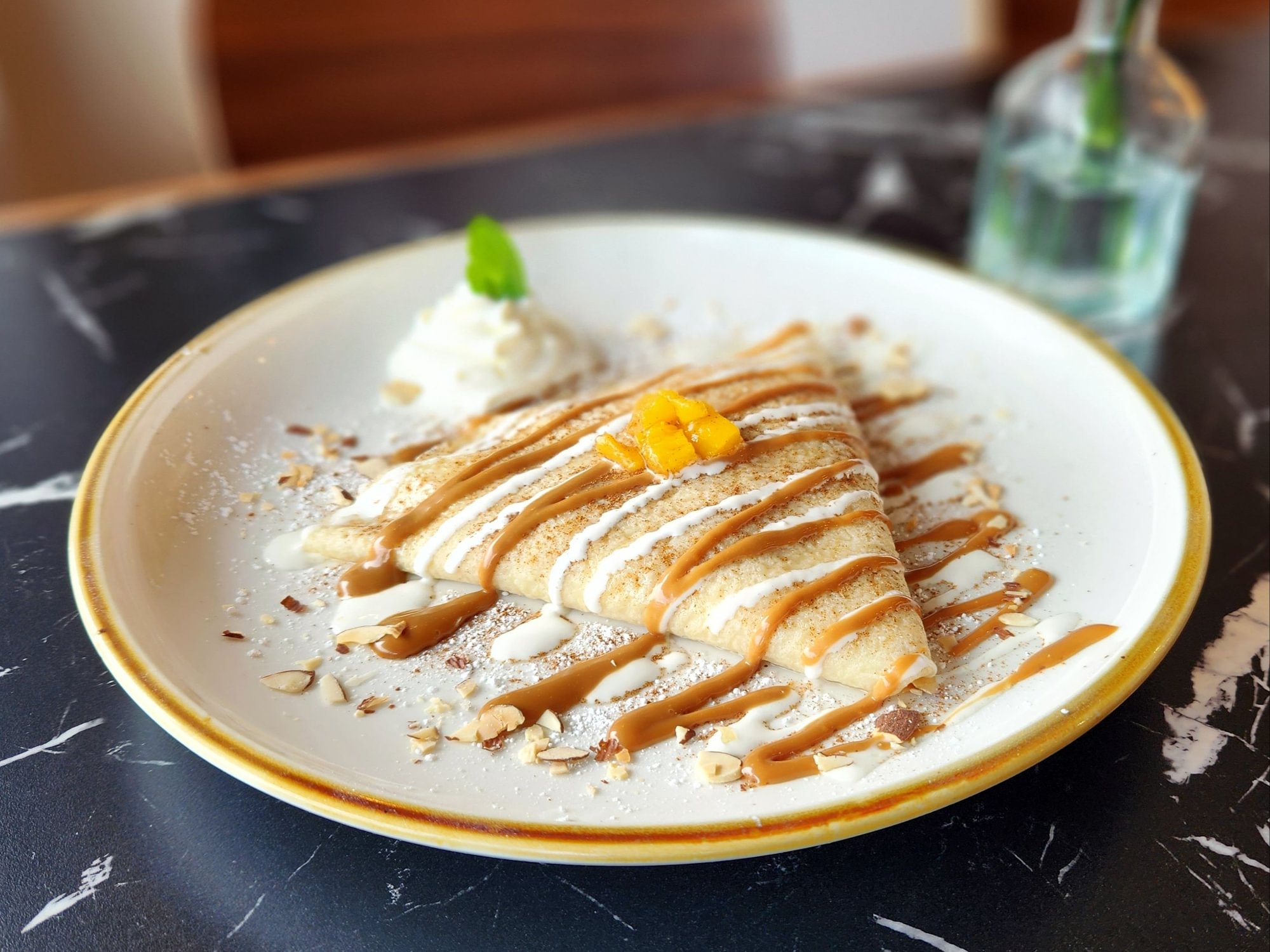 Peaches & Cream Crêpe
