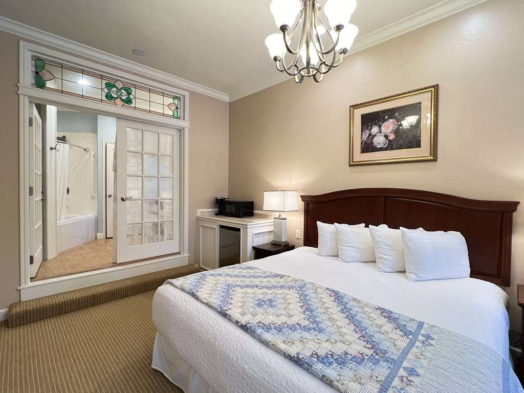 Best Western Grandma's Feather Bed Image