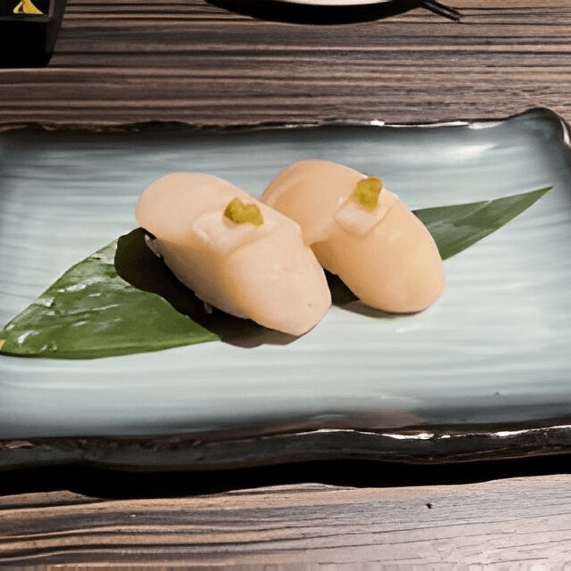 Hokkaido Jumbo Scallop /Hotategai Sushi (2pcs)