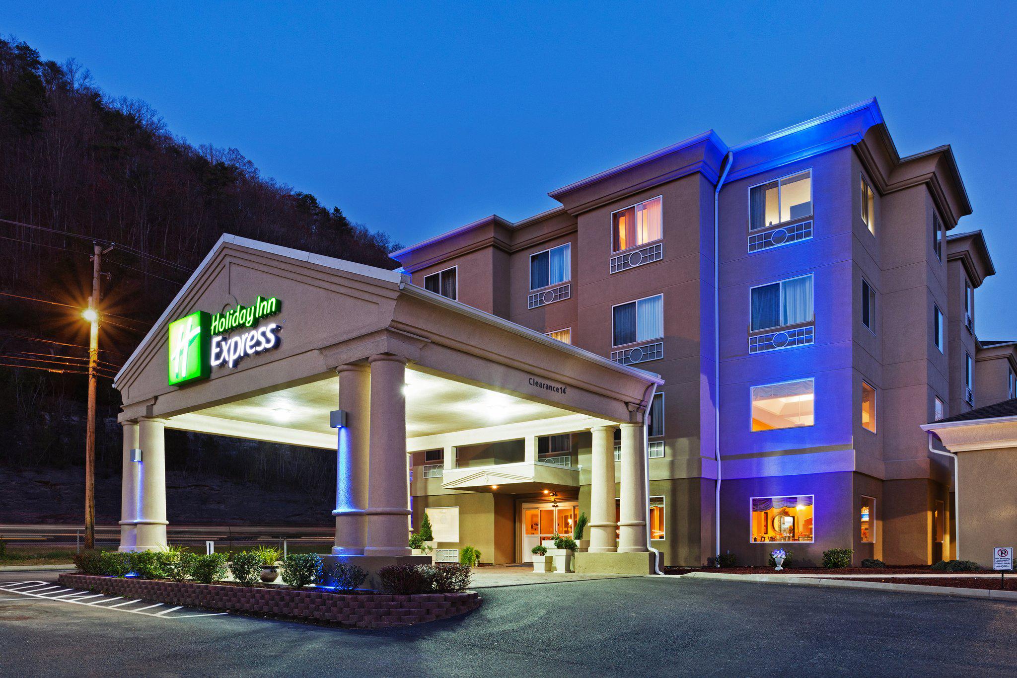 Holiday Inn Express & Suites Pikeville Photo