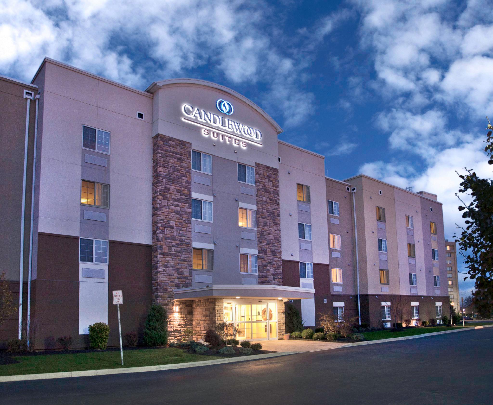 Candlewood Suites Buffalo Amherst Photo