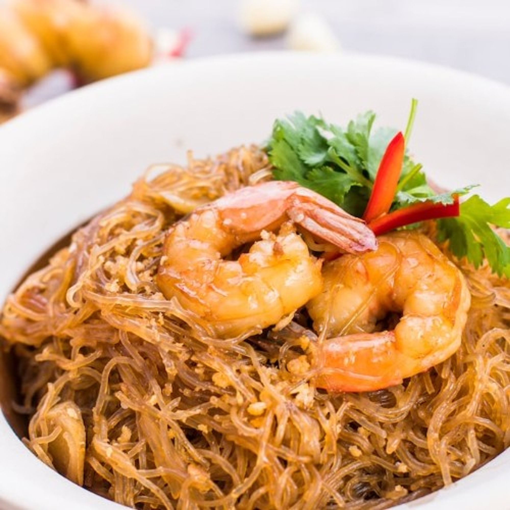 Clay Pot Shrimp & Glass Noodles (Koong Ob Woonsen)
