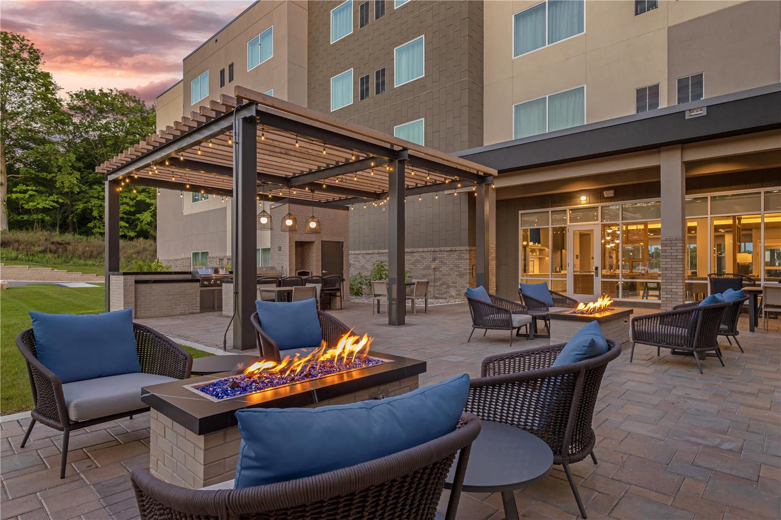 Homewood Suites by Hilton Walker Grand Rapids North Image