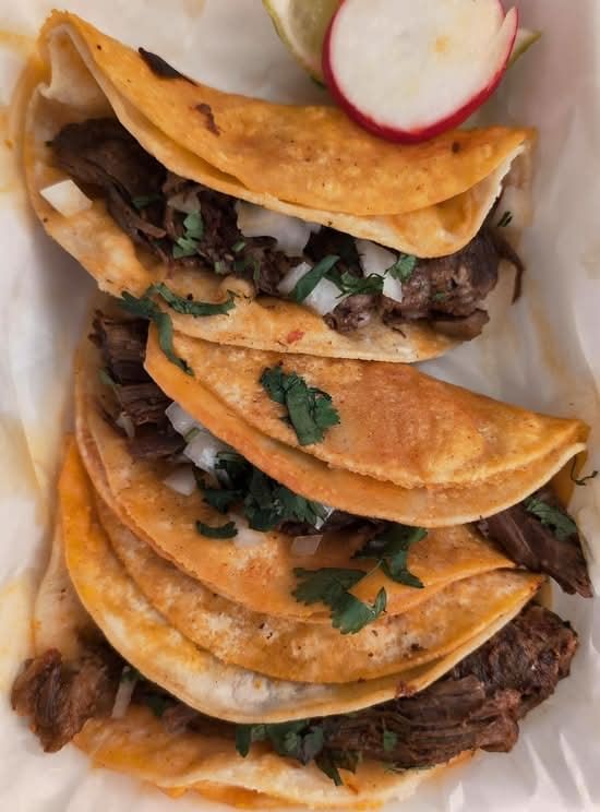 3 Tacos De Birria