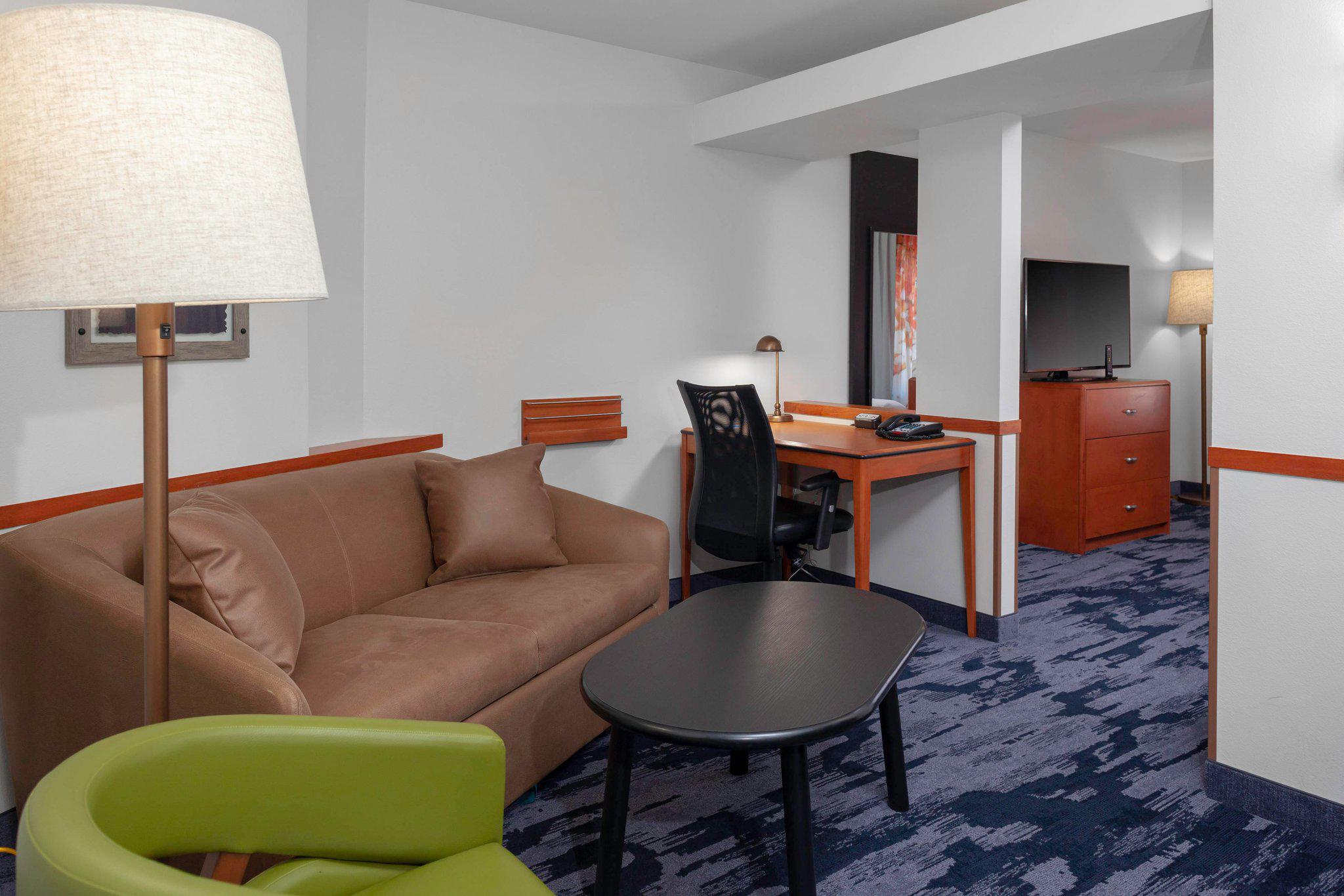 Fairfield Inn & Suites by Marriott Charlotte Matthews Photo