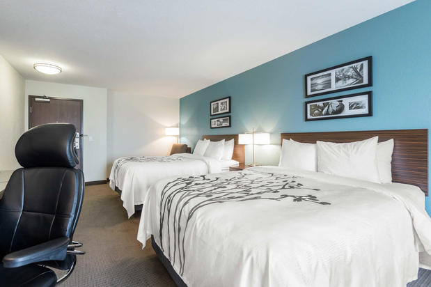 Images Sleep Inn & Suites Ankeny - Des Moines