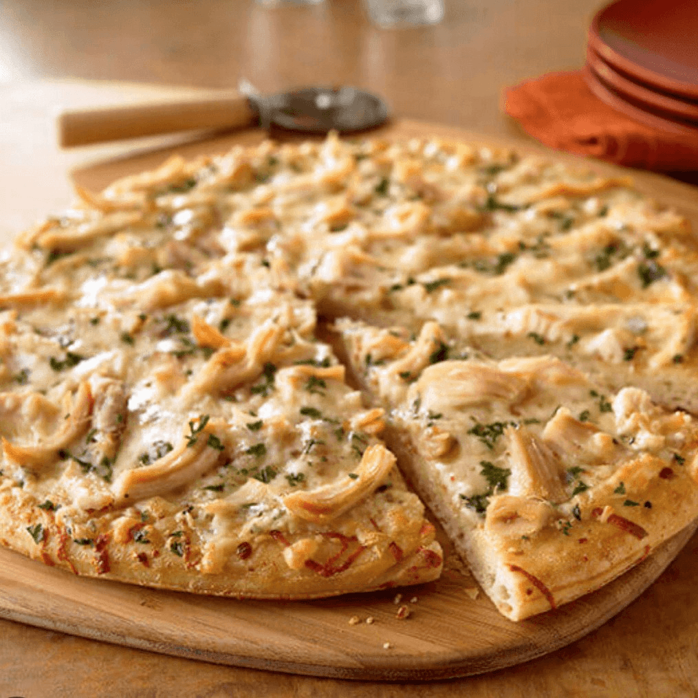 Medium Garlic Chicken Pizza