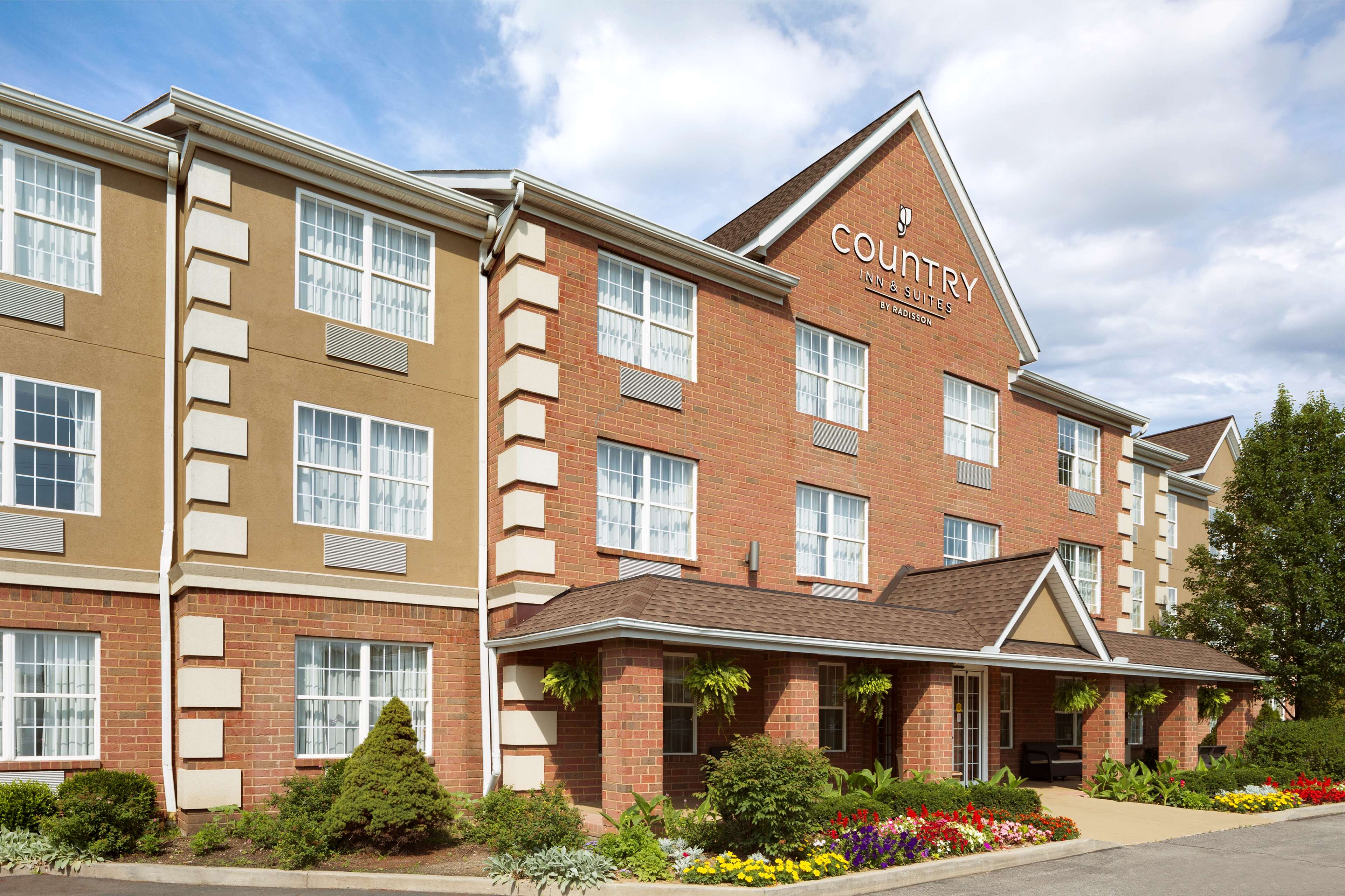 Country Inn & Suites by Radisson, Macedonia, OH Photo