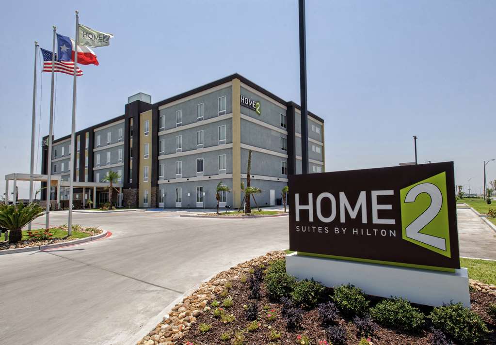 Home2 Suites by Hilton Portland Logo