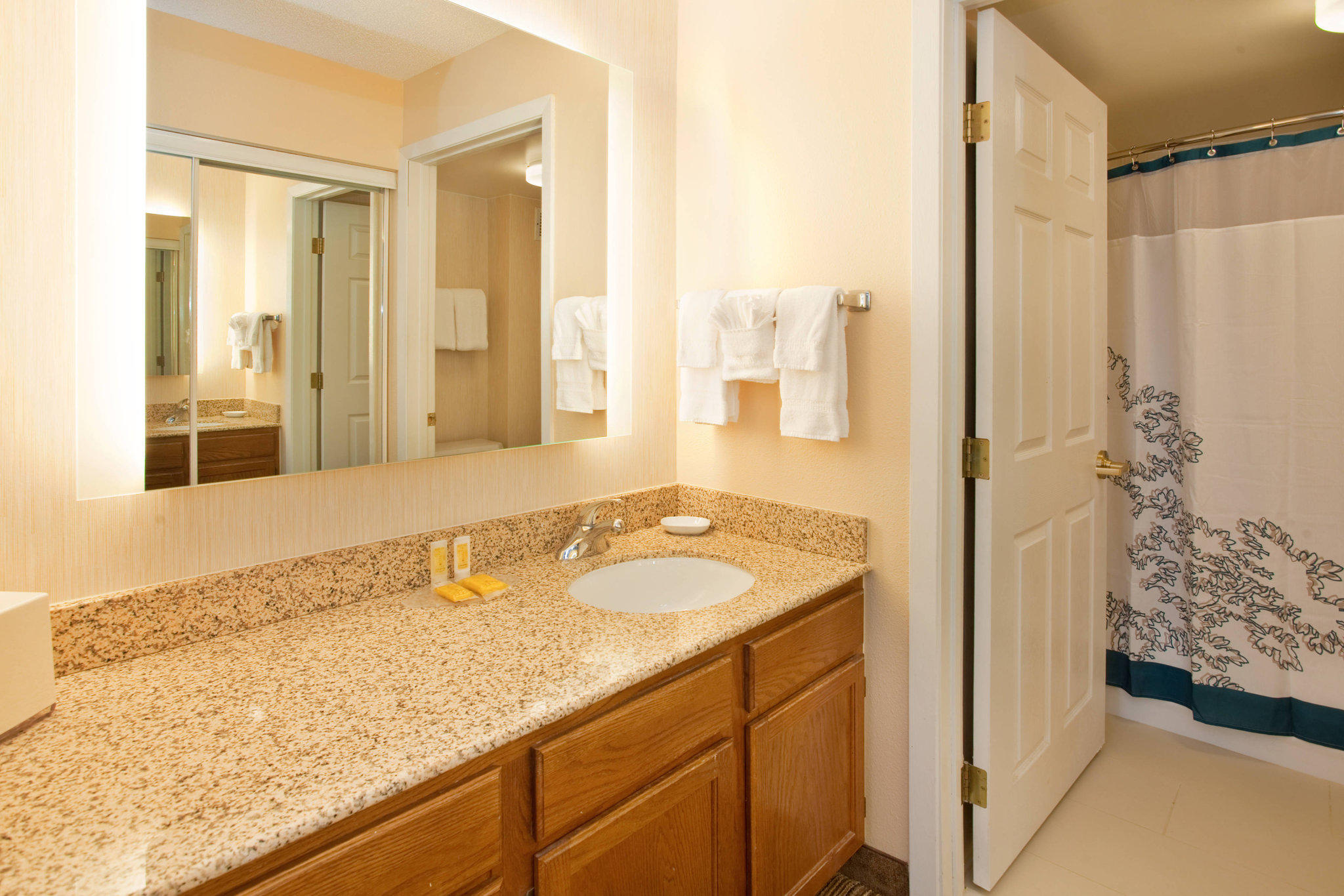 Residence Inn by Marriott Houston Sugar Land/Stafford Photo