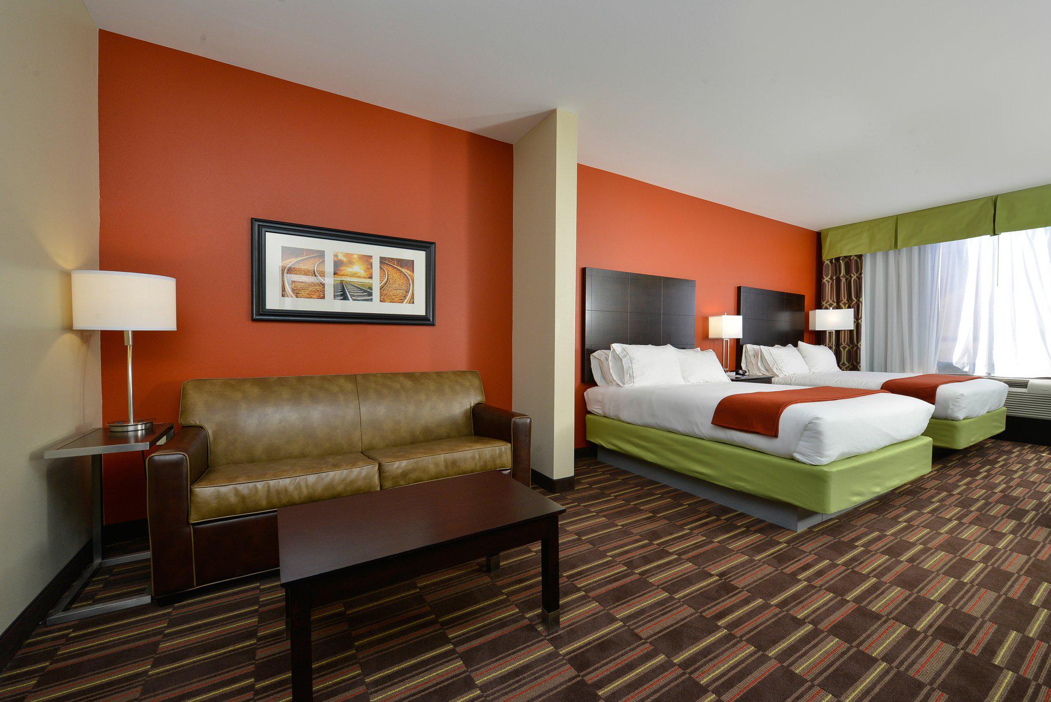 Holiday Inn Express & Suites Alva by IHG Image