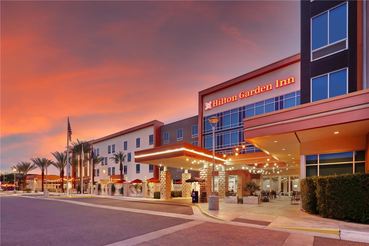 Hilton Garden Inn Chandler Downtown Logo