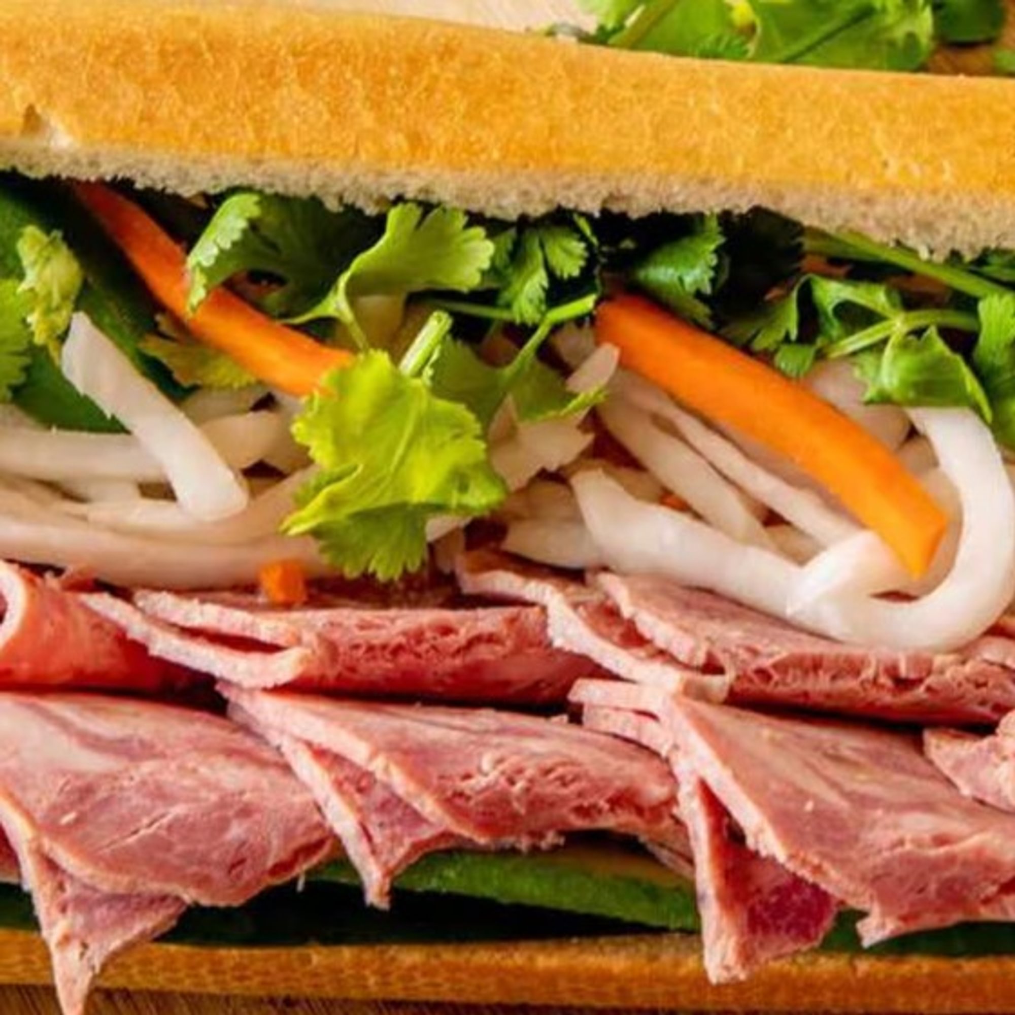 B16. Pate Jambon/ Croissant Thit Nguoi