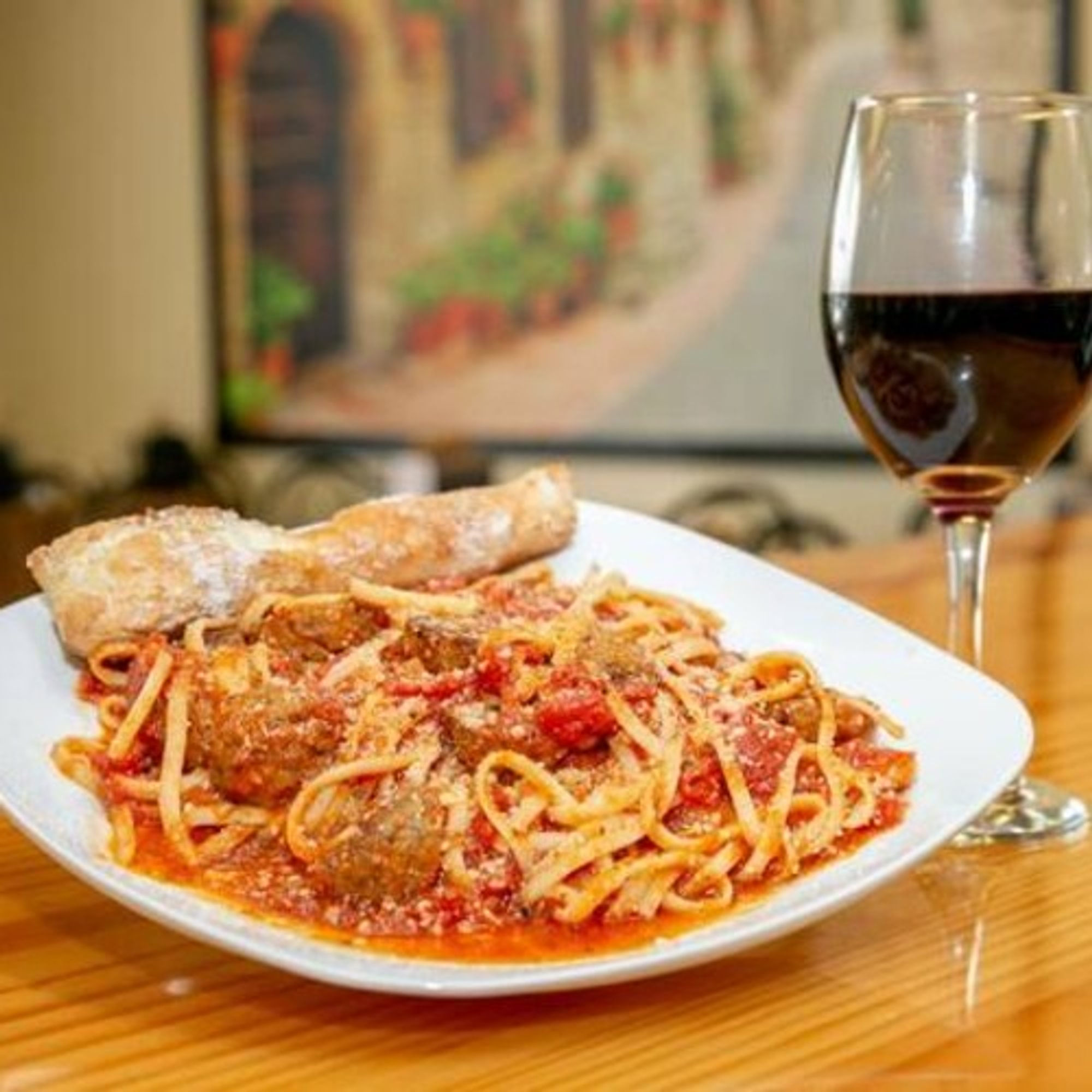 Linguine & Meatball In Marinara