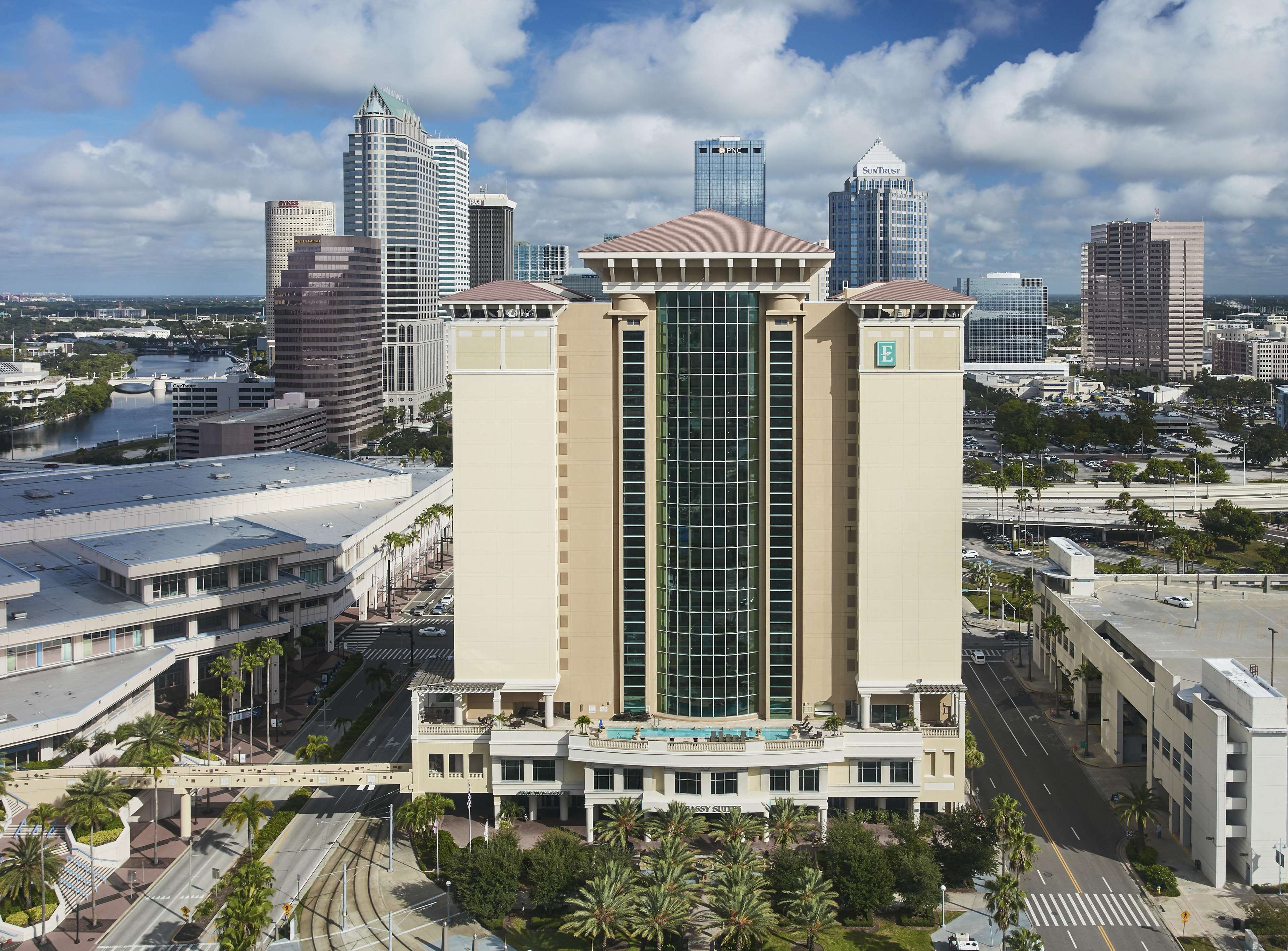 Embassy Suites by Hilton Tampa Downtown Convention Center Photo