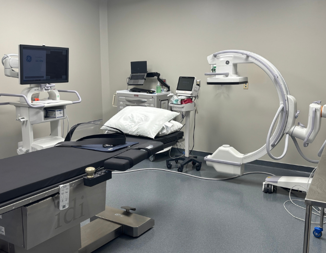 A surgery room at Azura Vascular Care Oklahoma City