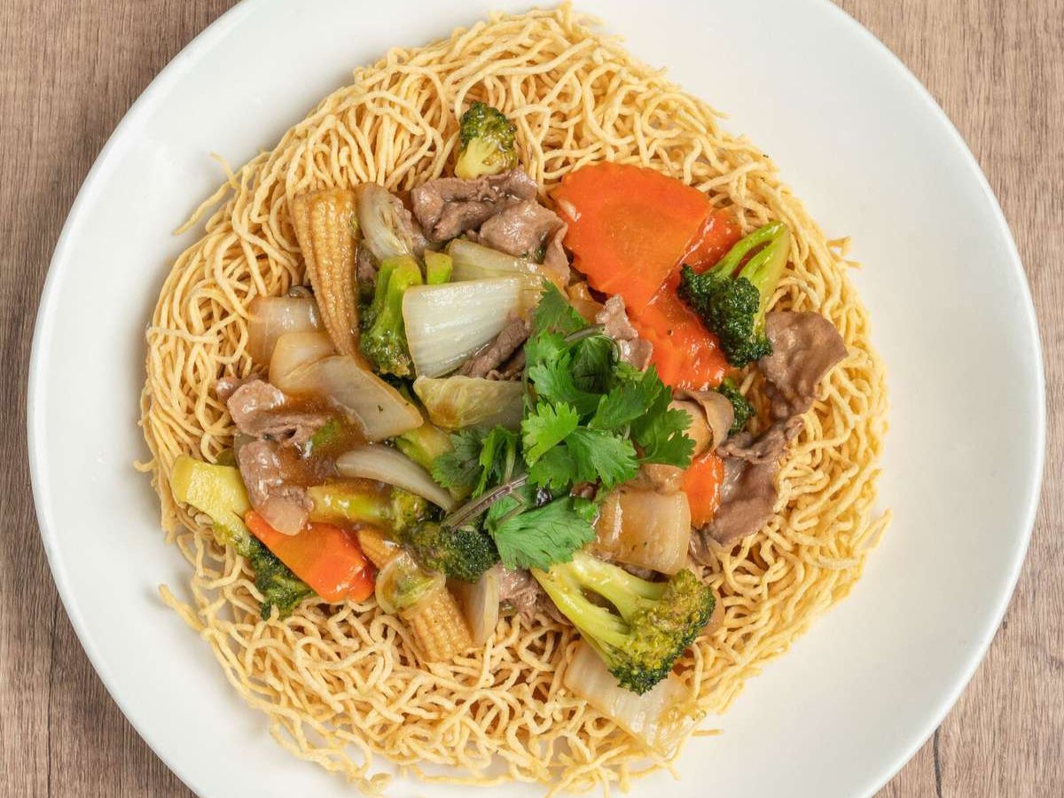Crispy Egg Noodle (Mì Xào Giòn)