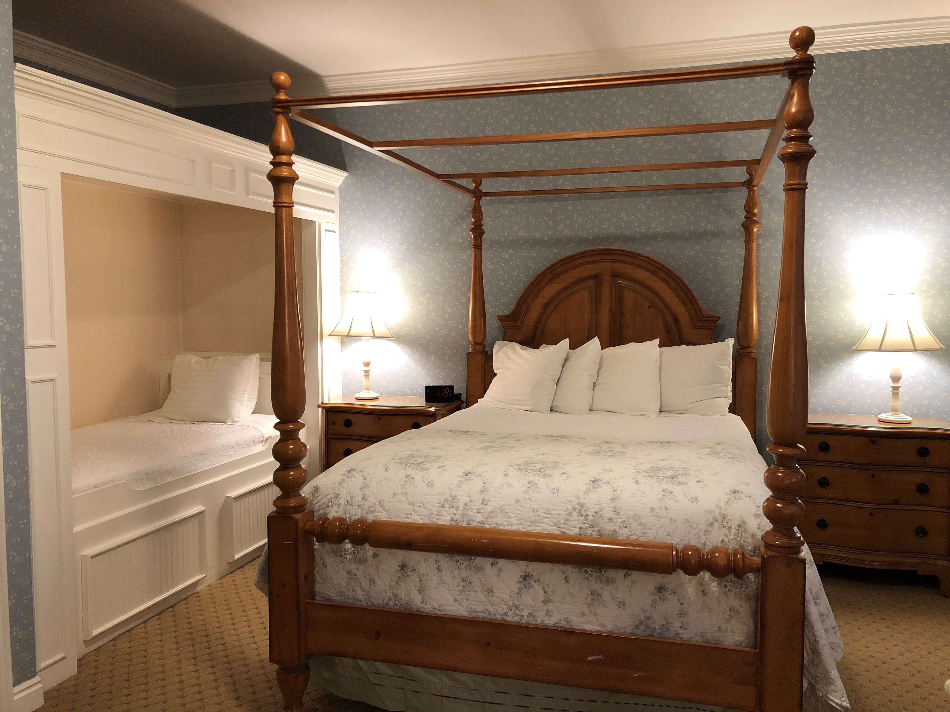 At the end of a long day, relax in our clean, fresh queen guest room.