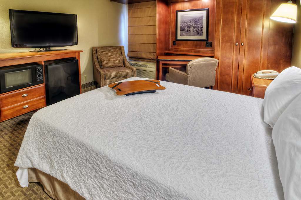 Hampton Inn Franklin Image