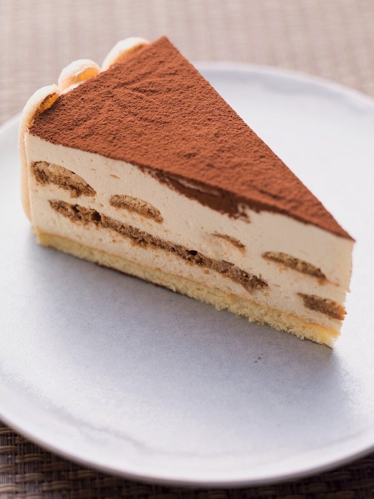 Tiramisu Cake