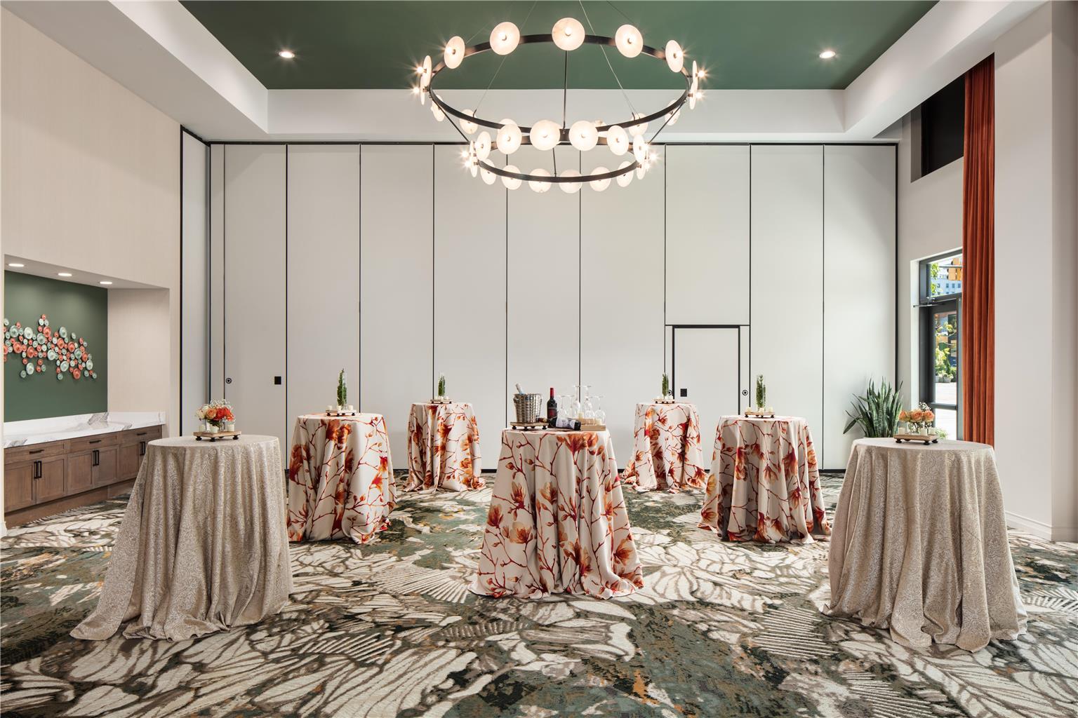 Embassy Suites by Hilton Chattanooga Downtown Image