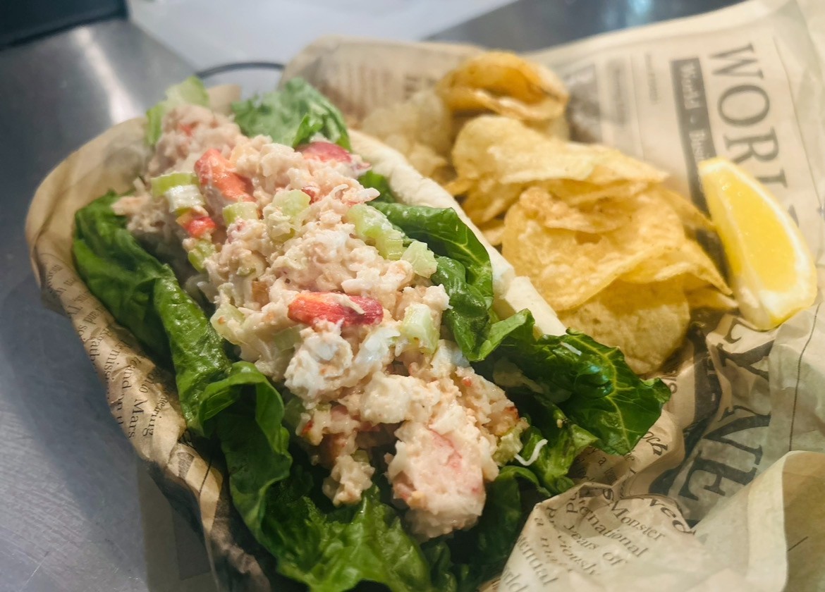 (COLD) Maine Style Lobster Roll