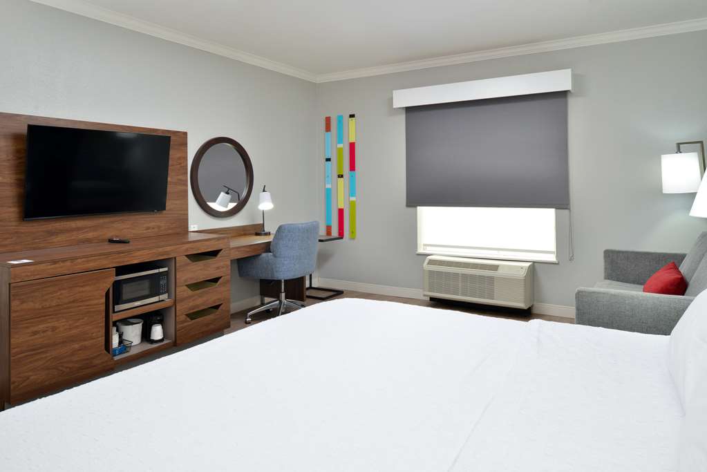 Hampton Inn & Suites Greenville Image