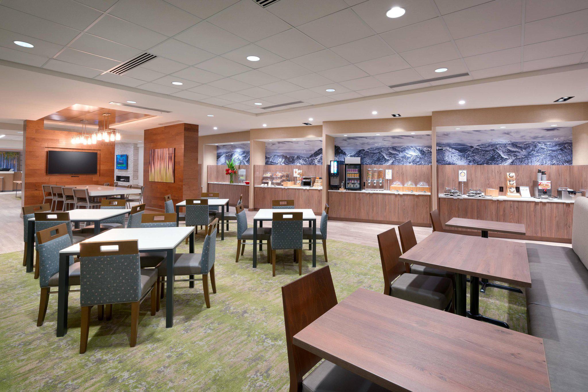 Fairfield Inn & Suites by Marriott Denver West/Federal Center Photo