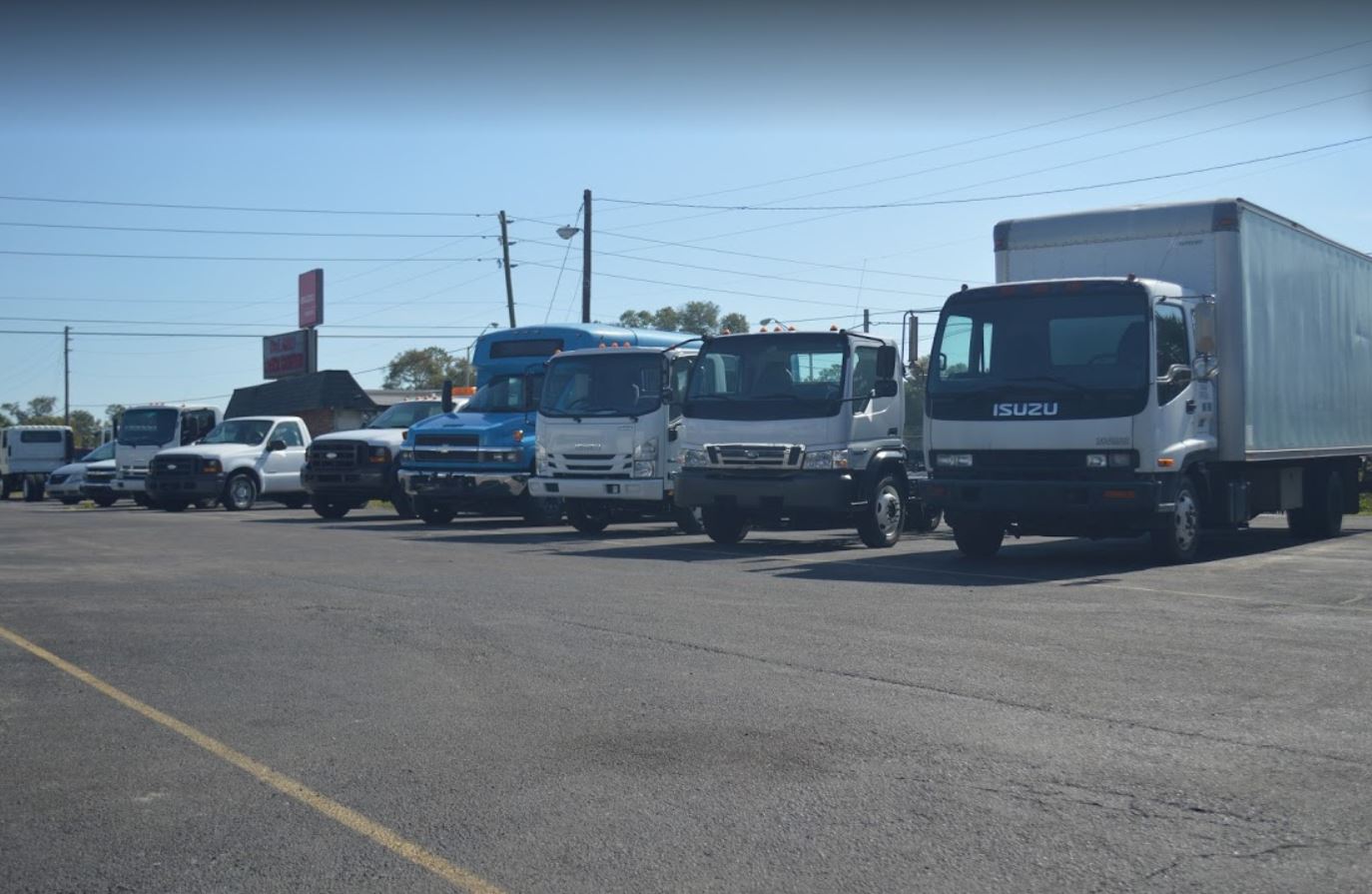 Deland Truck Center Photo