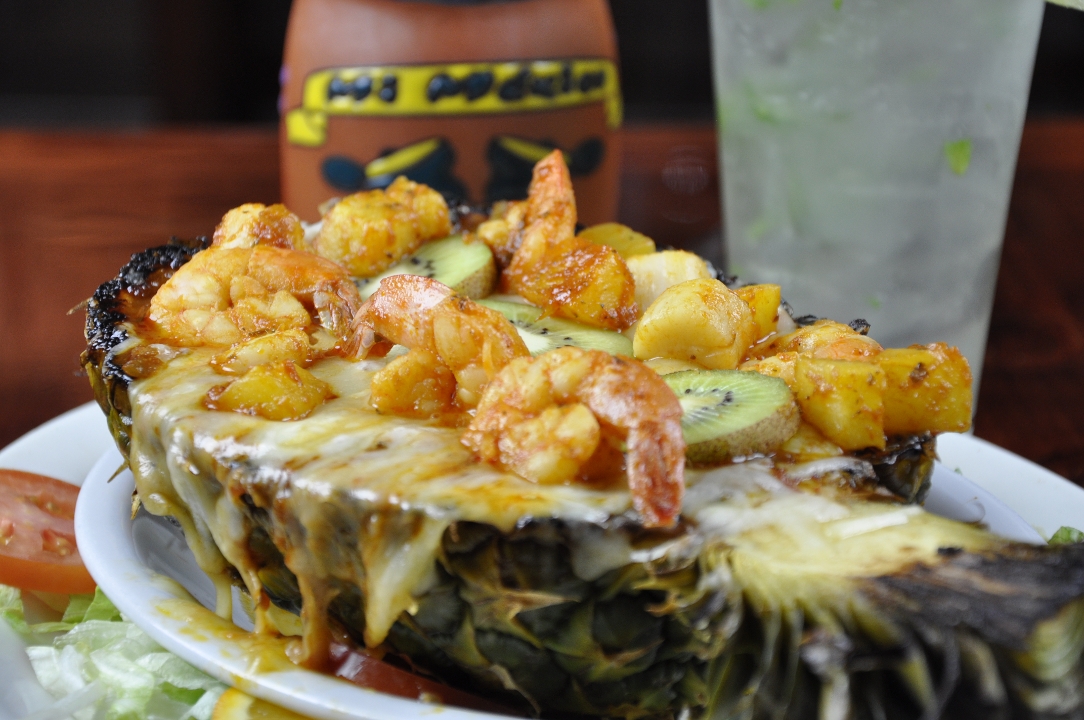 Piña Rellena
