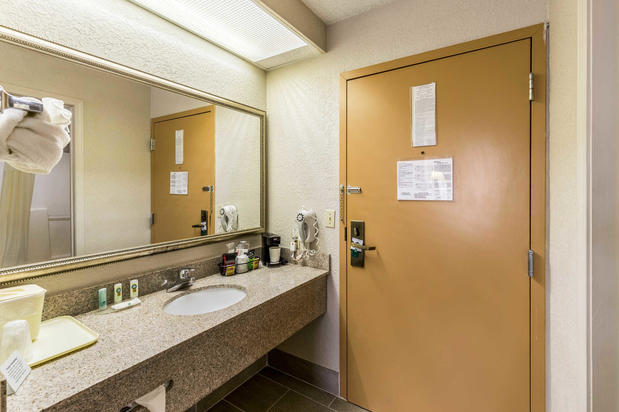 Images Quality Inn