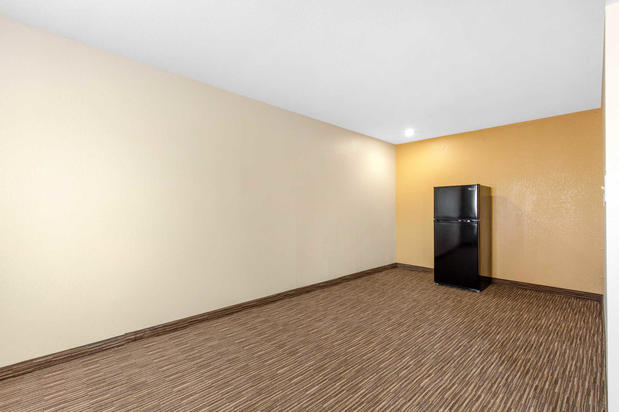 Images Quality Inn & Suites