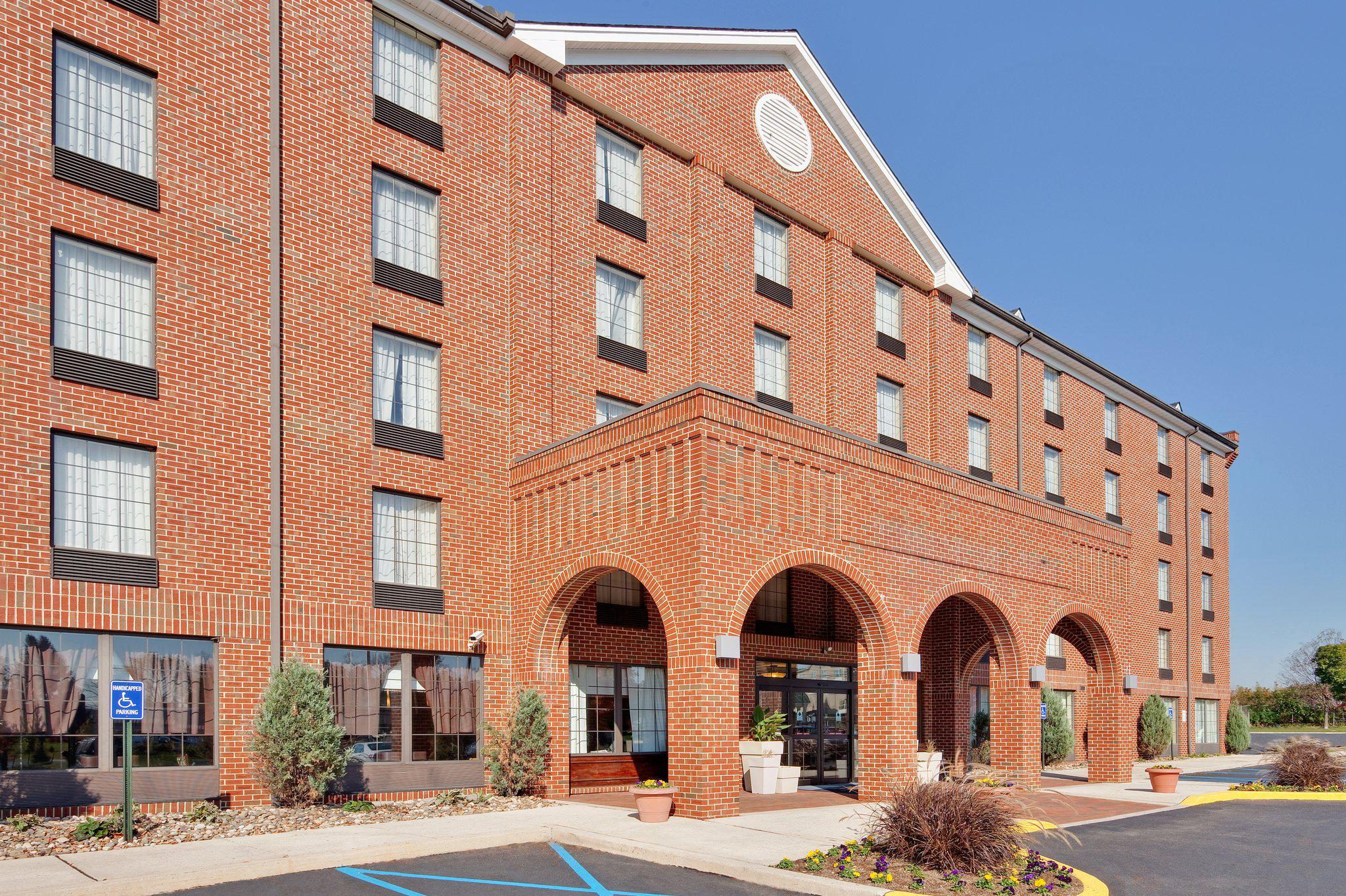 Holiday Inn Express Harrisburg East - Hershey Area Photo