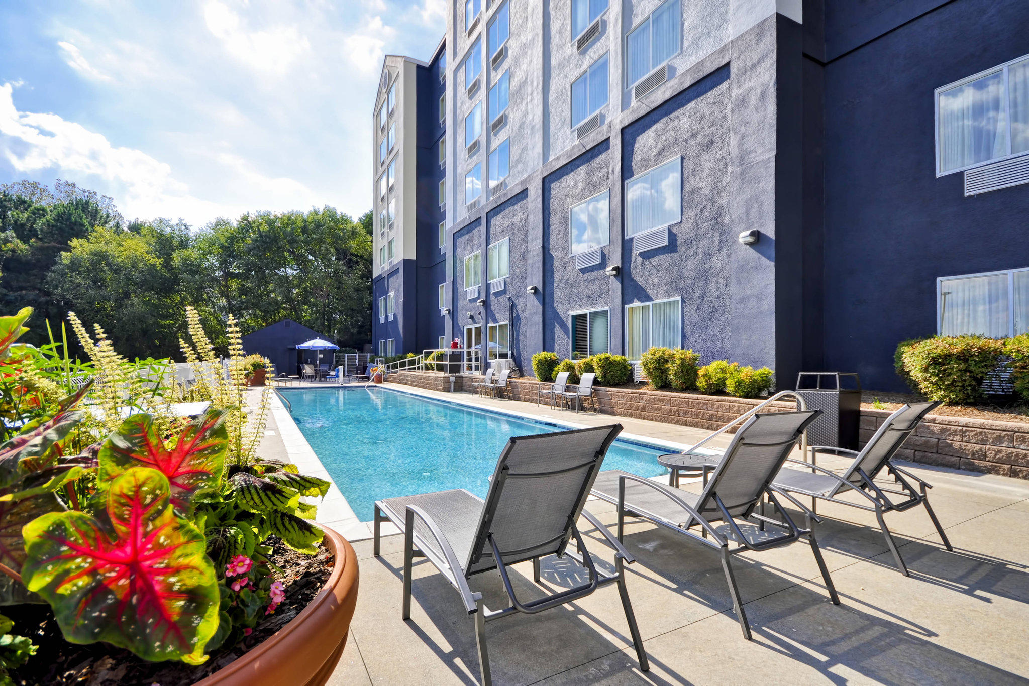 Fairfield Inn & Suites by Marriott Atlanta Vinings/Galleria Photo