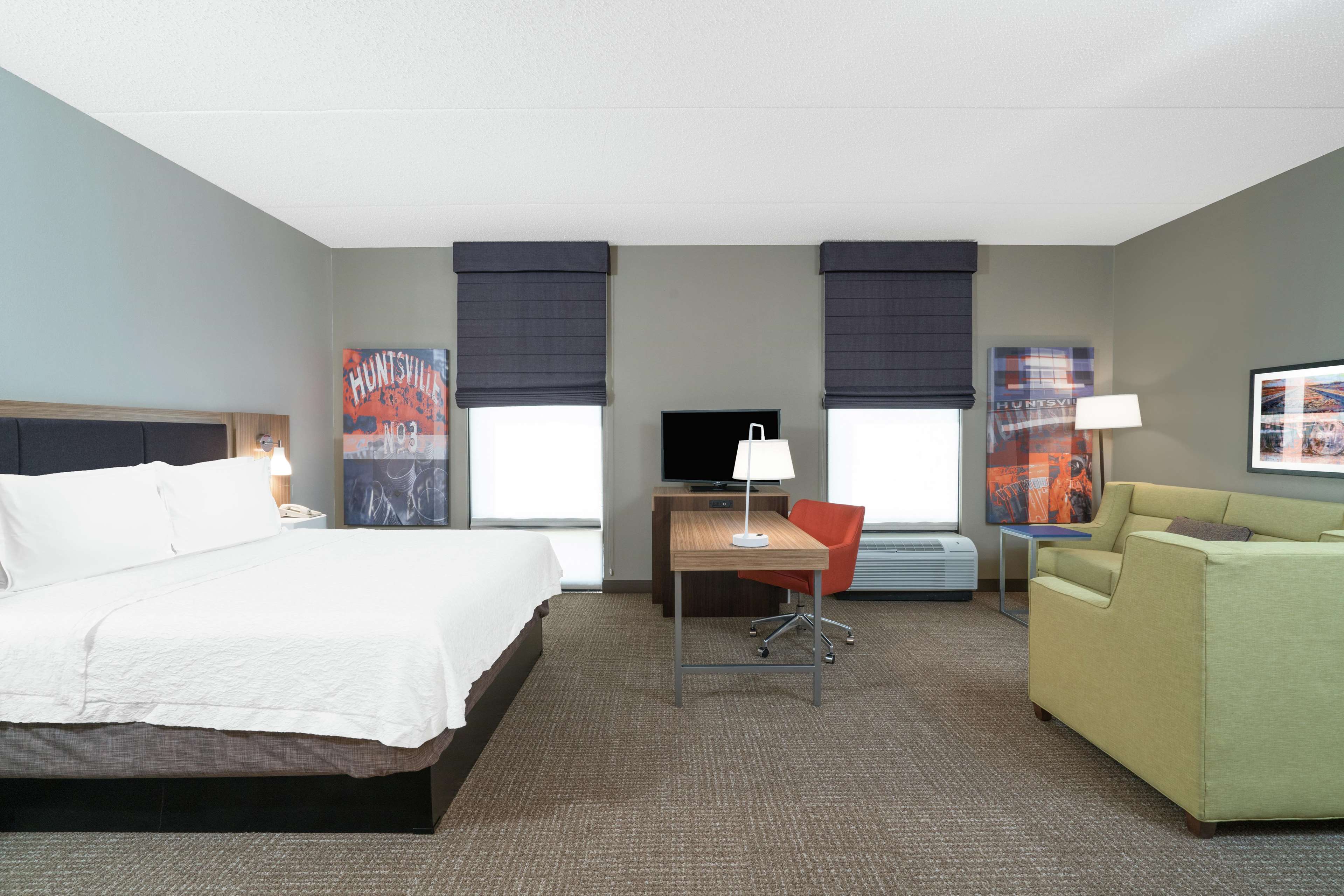 Hampton Inn Madison Huntsville Airport Photo