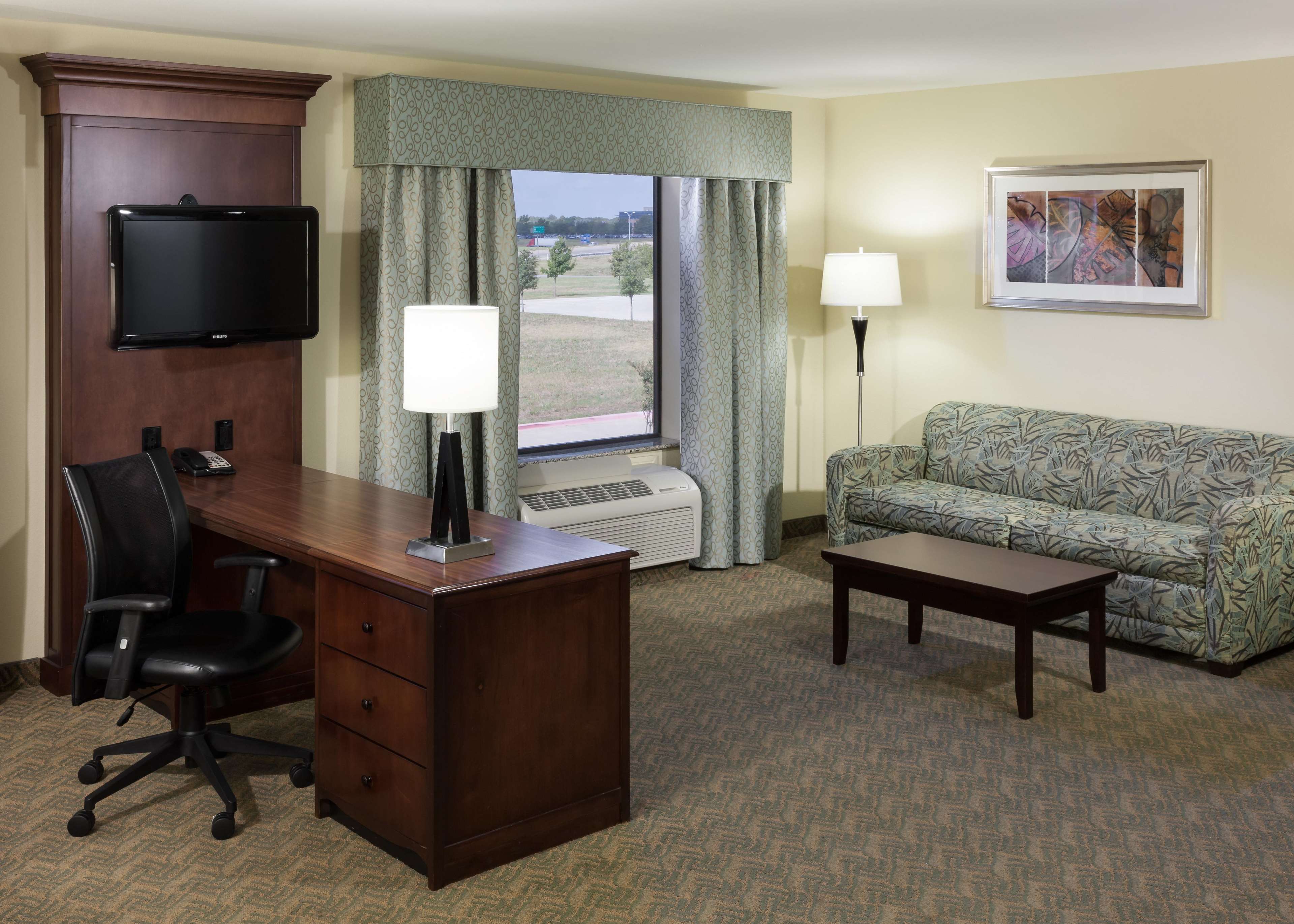 Hampton Inn & Suites Dallas-Arlington-South Photo