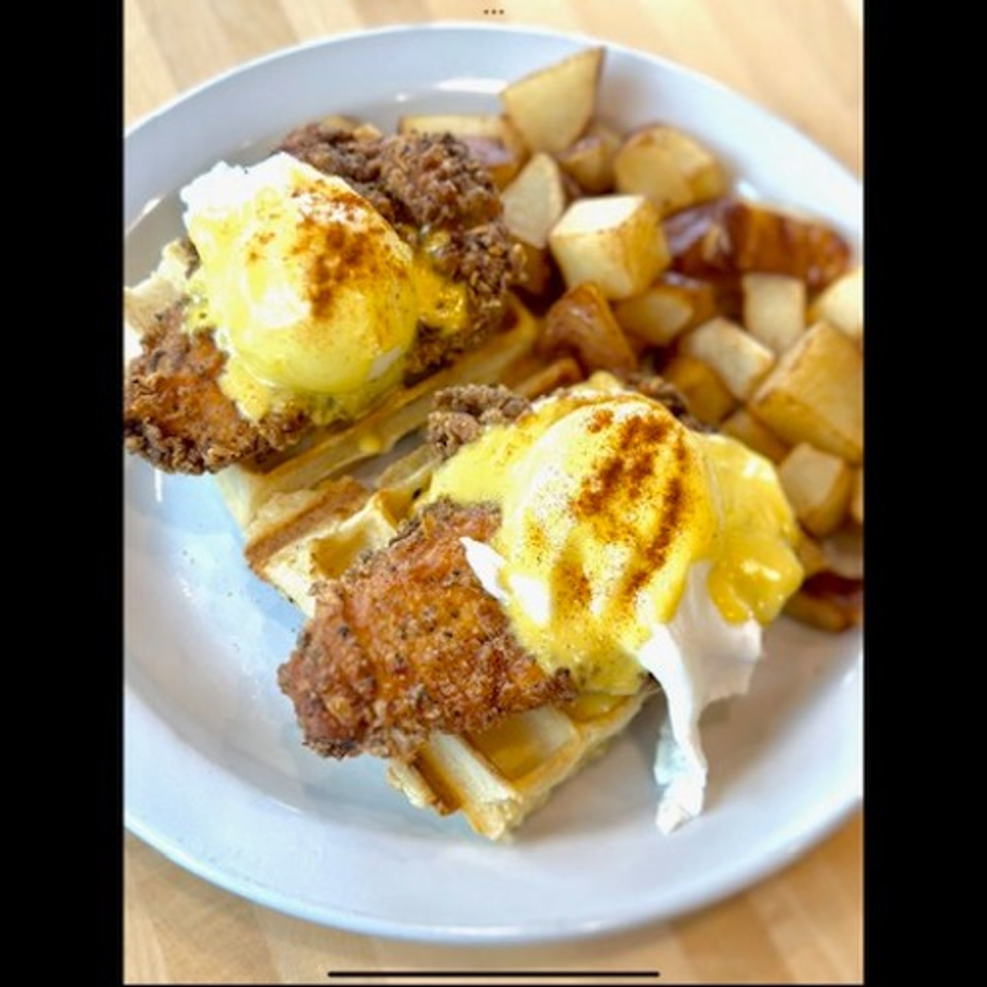 Fried Chicken Benedict
