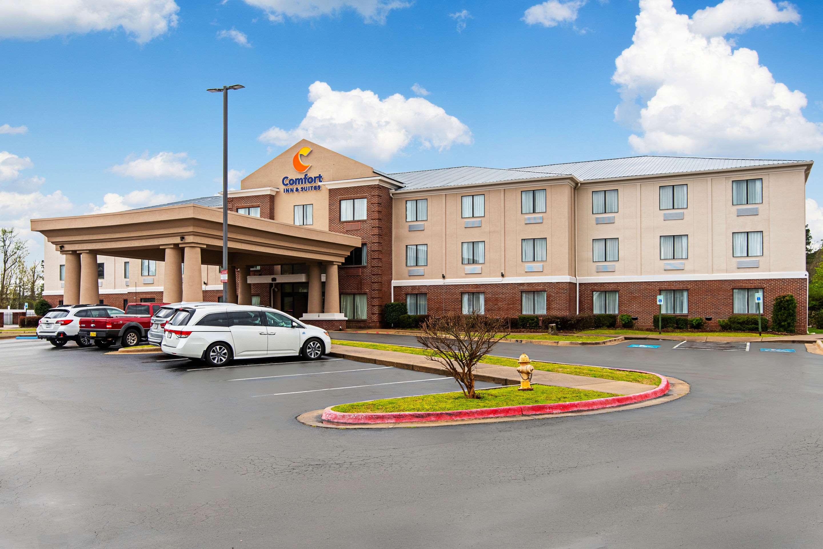 Comfort Inn & Suites Photo