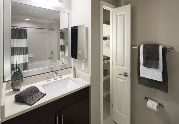 Images Camden NoMa Apartments