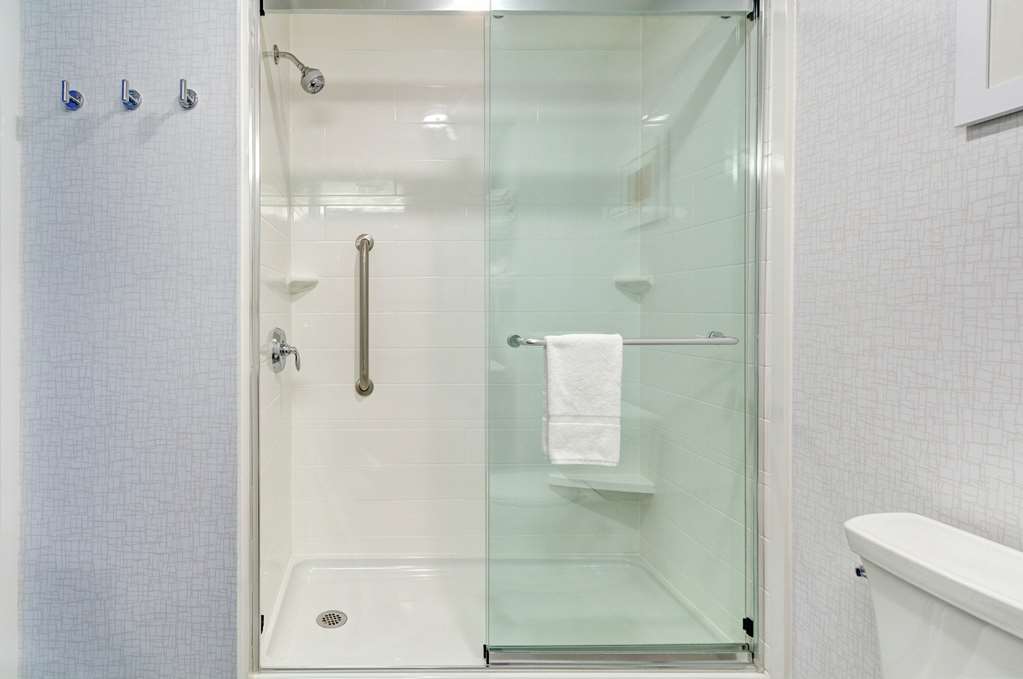 Hampton Inn Salina Image