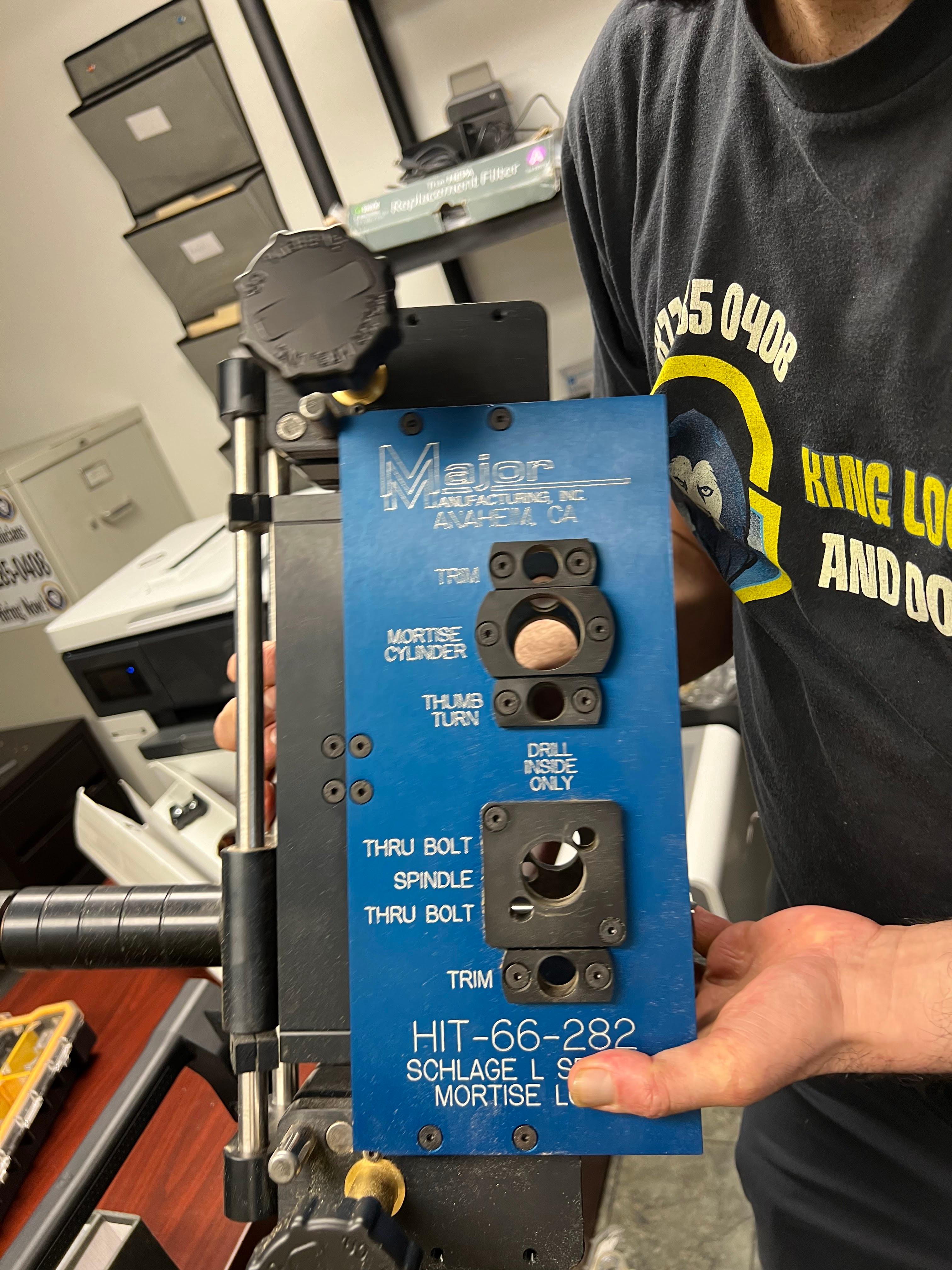 King Locksmith and Doors, Inc. Image