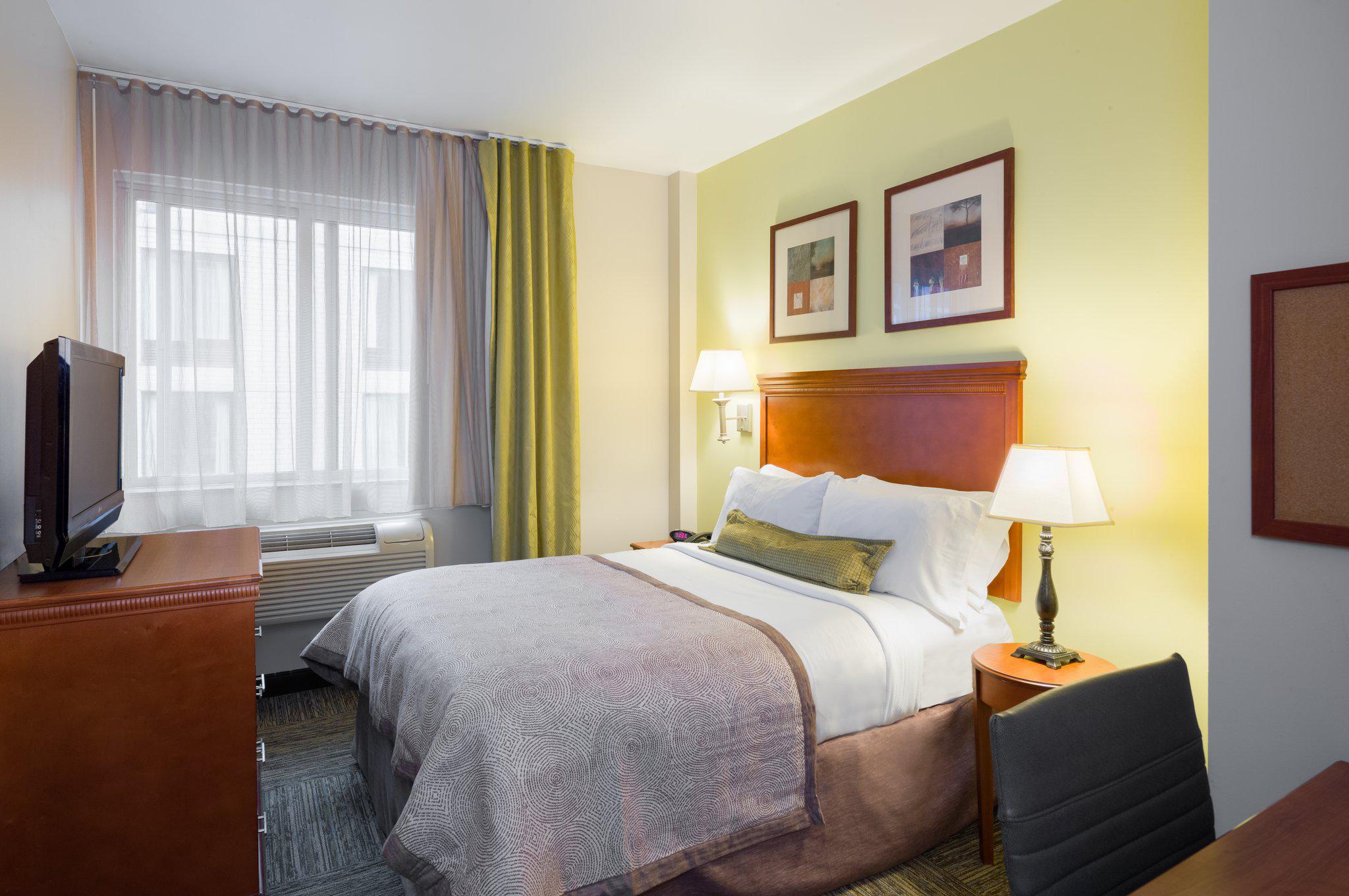 Candlewood Suites New York City- Times Square Photo