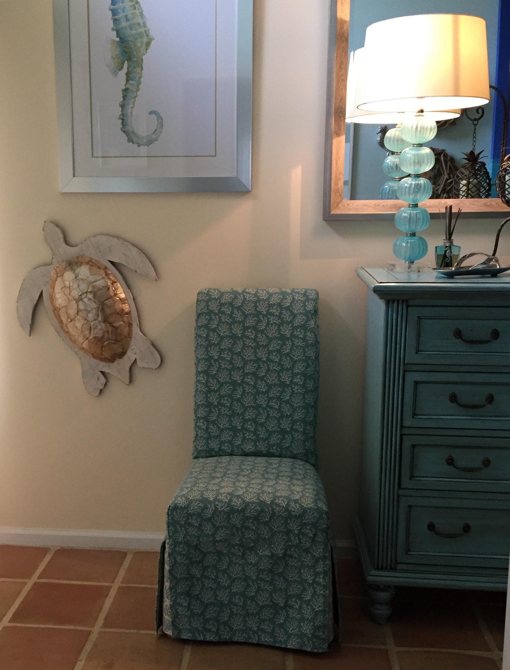 Pure Design &amp; Services Logo