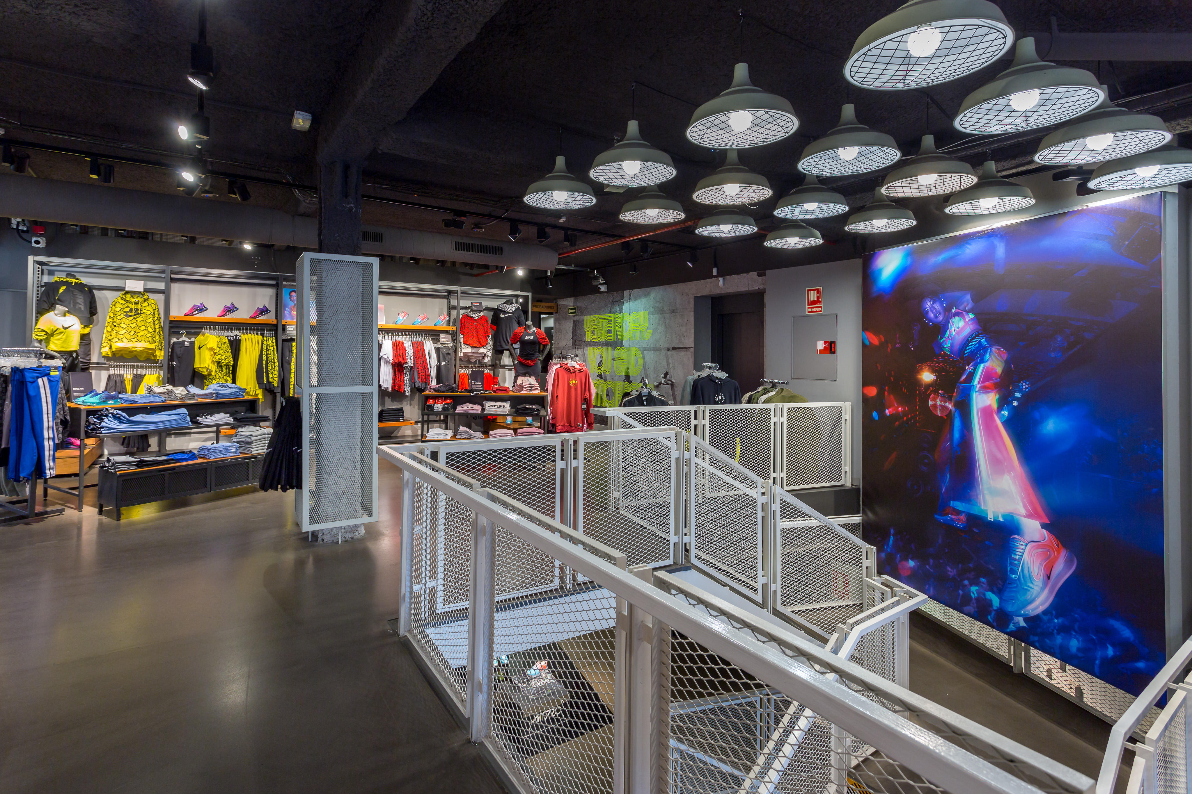 Images Nike Store Gran Via