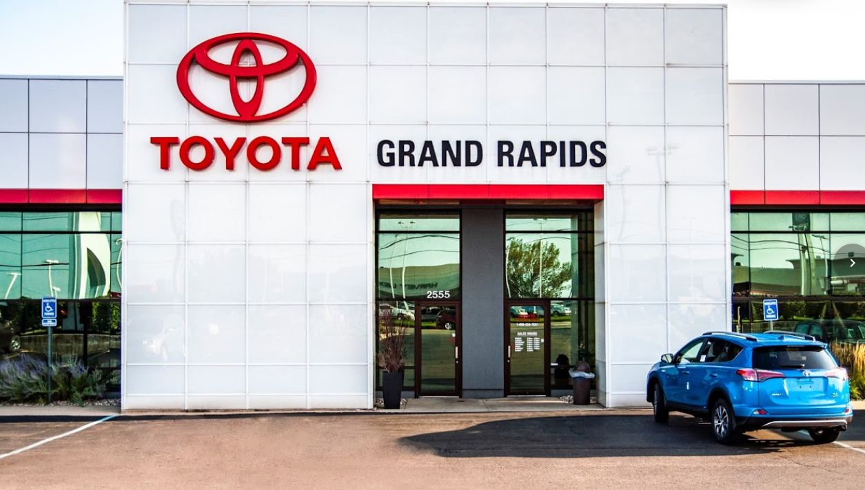Toyota of Grand Rapids Photo