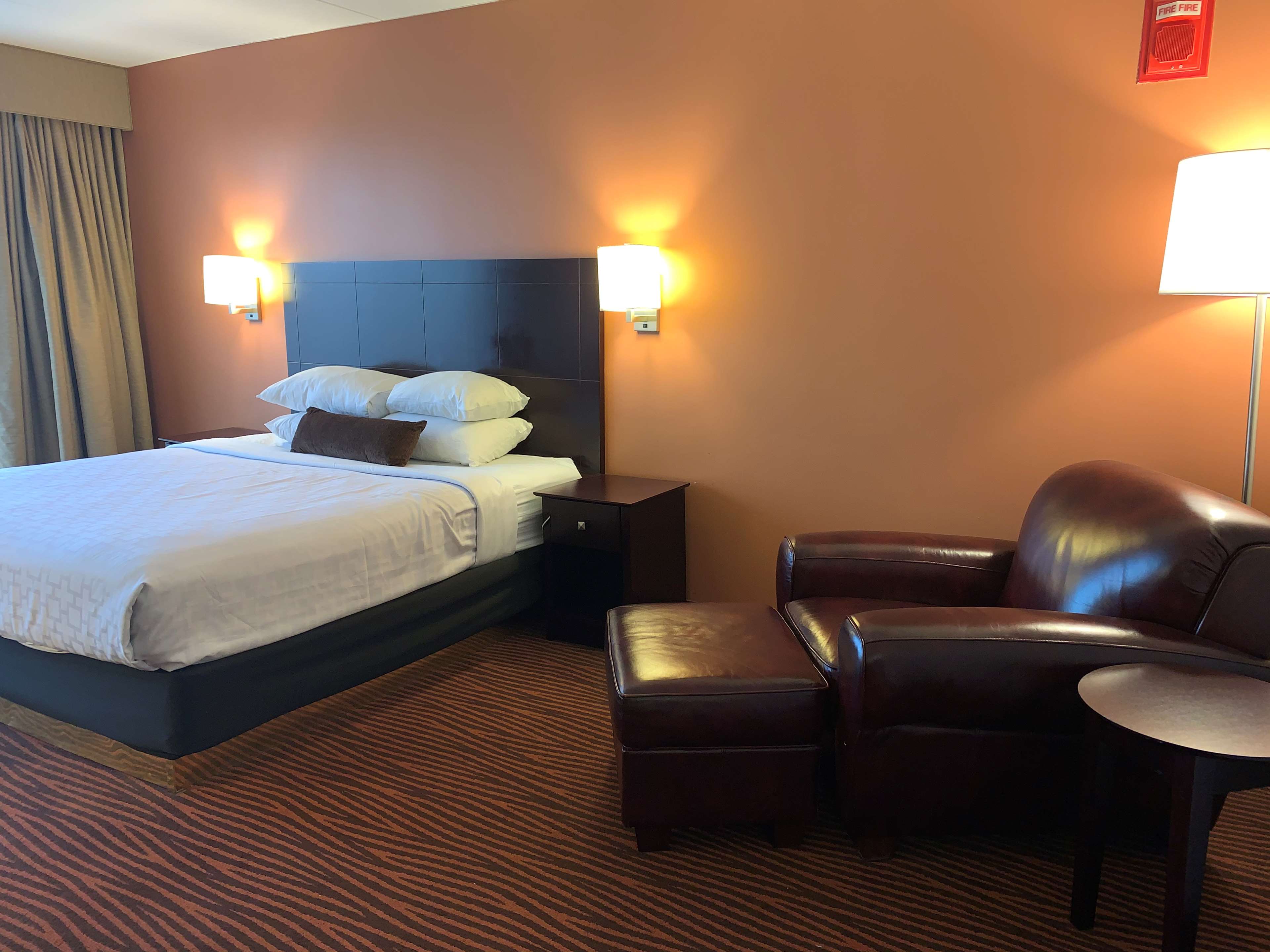 Best Western Executive Hotel of New Haven-West Haven Photo