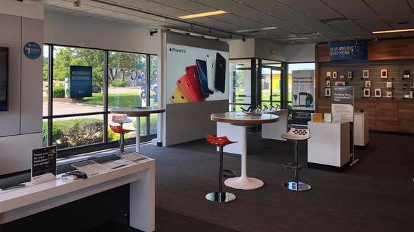 AT&T Store Photo