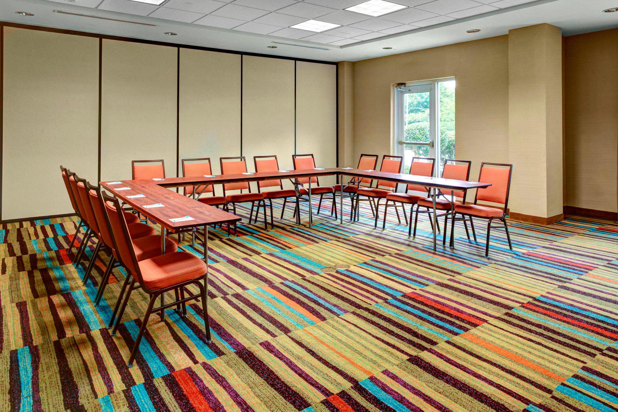 Fairfield Inn & Suites by Marriott Atlanta Stonecrest Photo