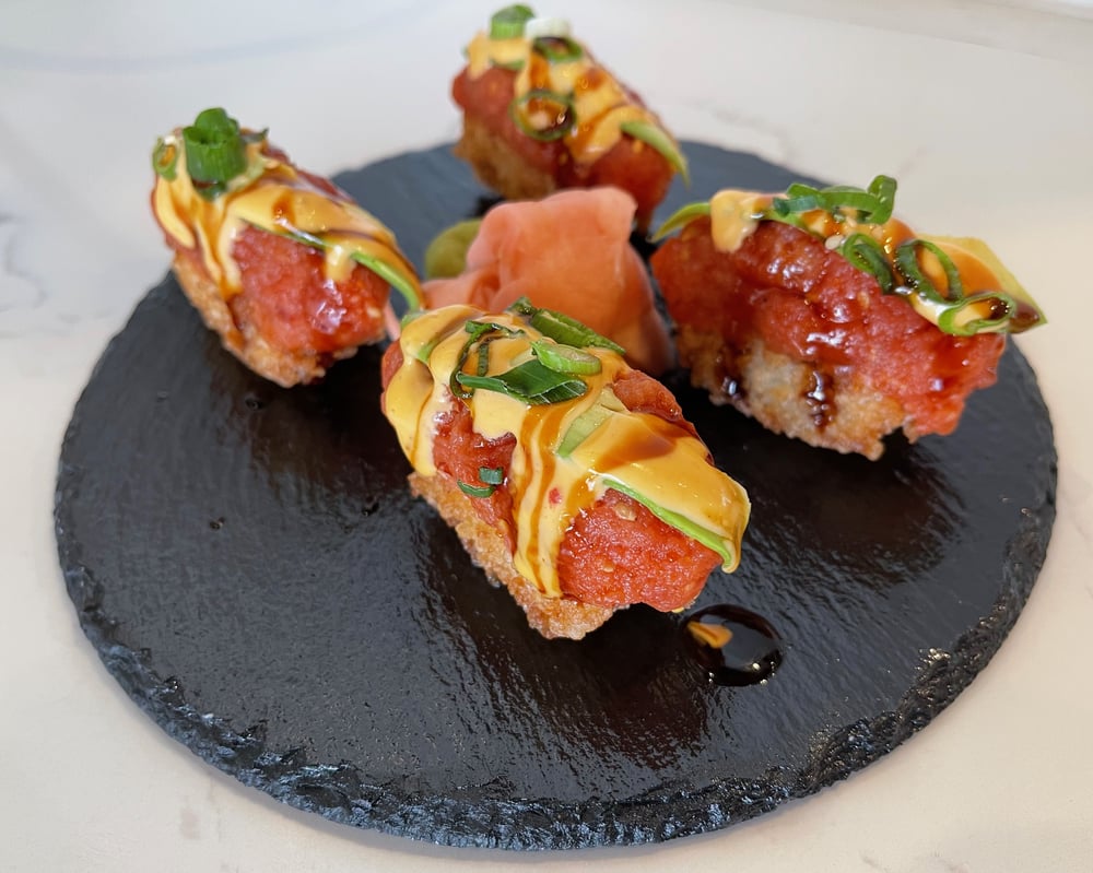 Crispy Rice Spicy Tuna Avocado (4 pcs)