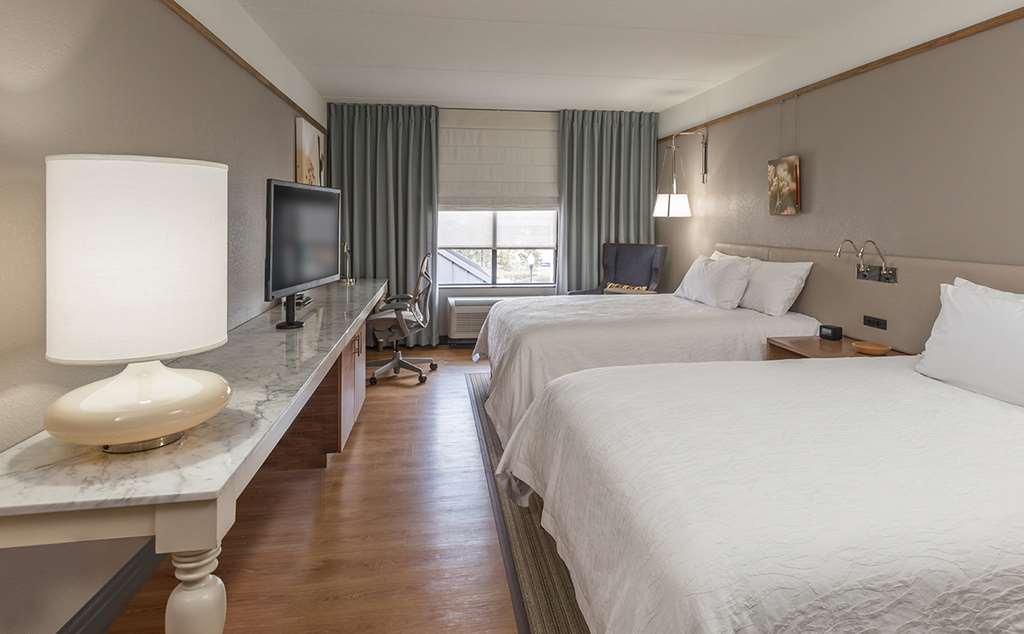 Hilton Garden Inn Springfield, NJ Image